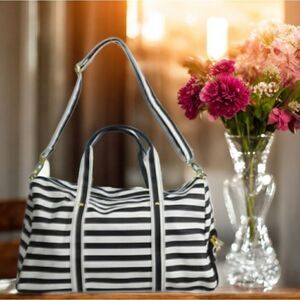 Overnight Or Beach Bag Black and White Striped Gold Hardware Very Versatile 